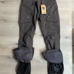 Burton women’s snowboard/ski pants size XL